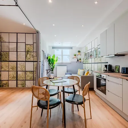 Iconic Characters Apartment *